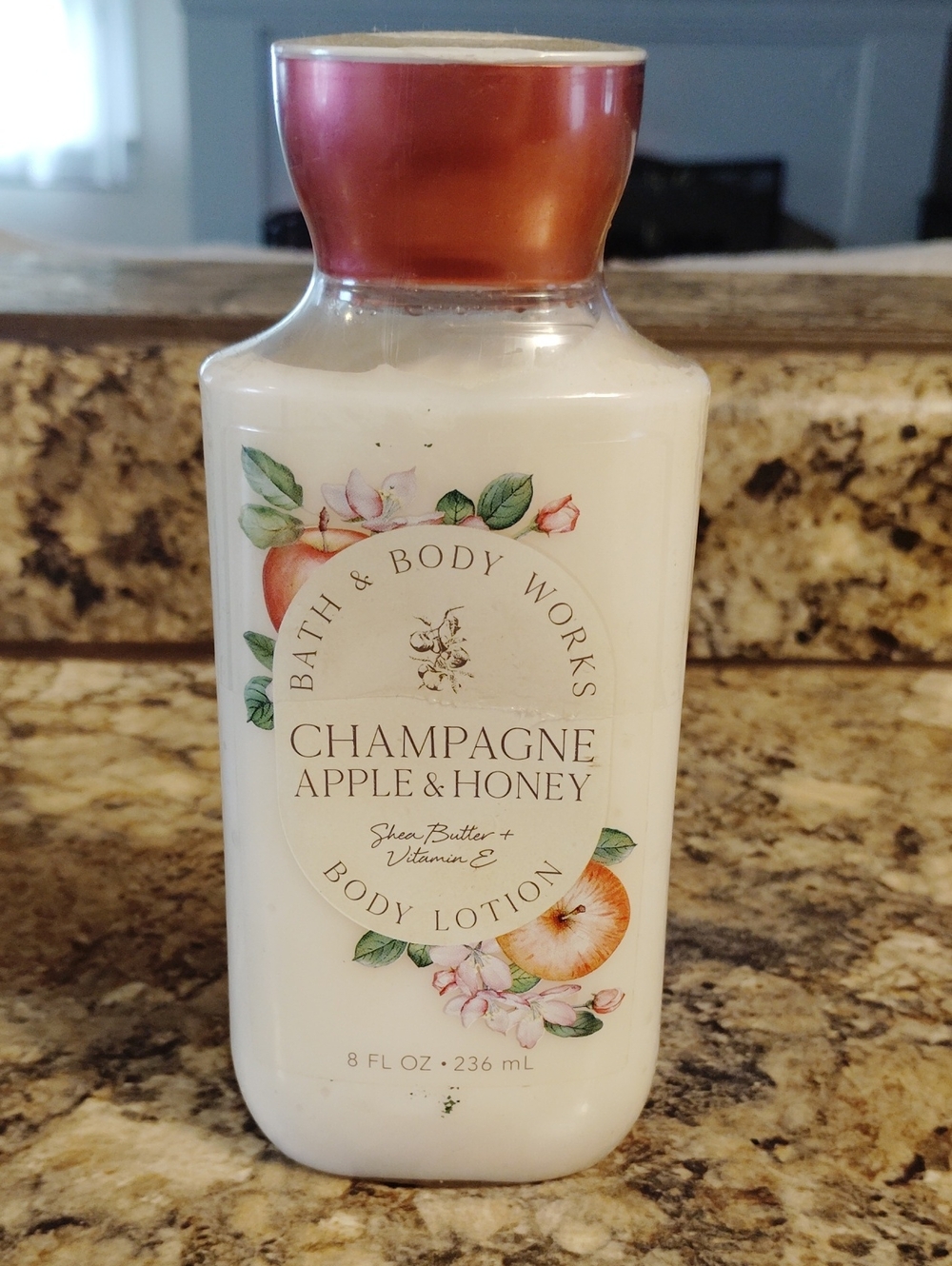 Bath & Body Works Champagne Apple & Honey Body Lotion Brand New (T)